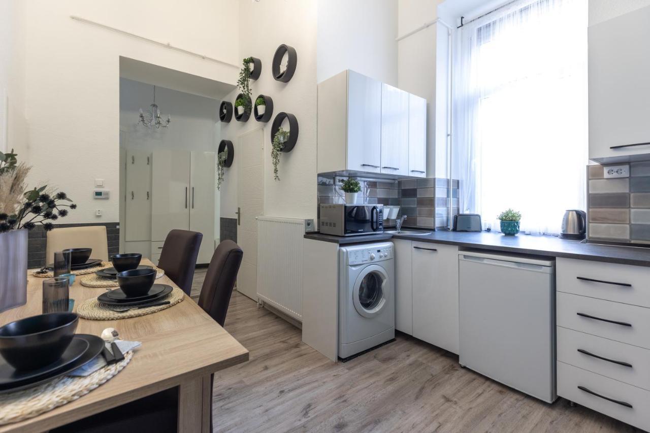 Urban Oasis Apartment Будапеща Екстериор снимка